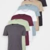 Pier One 7 PACK - T-Shirt Basic - Black/green/bordeaux 1 Pier One 7 PACK - T-Shirt Basic - Black/green/bordeaux -Pier One 05950bdf2b4f4a819c926fdd6aa3f51b