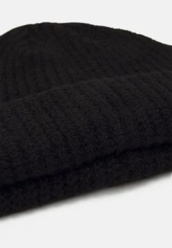 Pier One SHORT MICRO BEANIE UNISEX - Mütze - Black 10 Pier One SHORT MICRO BEANIE UNISEX - Mütze - Black -Pier One 0ebb65d54b0643c5908d2c2364f4ca2c
