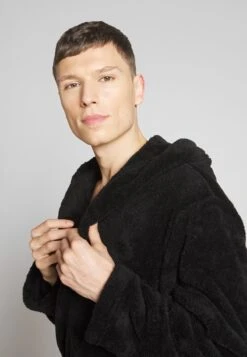 Pier One Bademantel - Black 11 Pier One Bademantel - Black -Pier One 46ddd89e67e647d9a552c22e74d82b35