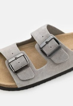 Pier One LEATHER UNISEX - Pantolette Flach - Grey 13 Pier One LEATHER UNISEX - Pantolette Flach - Grey -Pier One 6b071714d1514b7cbade5fbfdf5bc6fc
