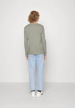 Pier One 5 PACK - Langarmshirt - Black/dark Blue/stone 10 Pier One 5 PACK - Langarmshirt - Black/dark Blue/stone -Pier One 8c24bc676a254072a665adeab726f9f5