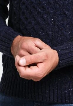 Pier One Strickpullover - Mottled Dark Blue 12 Pier One Strickpullover - Mottled Dark Blue -Pier One a048db5e31ba4f3589df0abe92fd4cb7