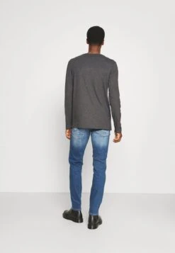 Pier One 2 PACK - Langarmshirt - Dark Grey/black -Pier One a601e52fa7974b079f93b858d4b782ec