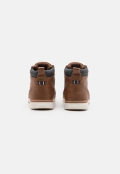 Pier One Sneaker High - Brown 10 Pier One Sneaker High - Brown -Pier One c77775c15456475da8762edfbe1e535c