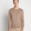 Pier One BASIC CREWNECK - Strickpullover - Mottled Beige 1 Pier One BASIC CREWNECK - Strickpullover - Mottled Beige -Pier One cc4d98d60e7a447cbbb2e3da965107ff