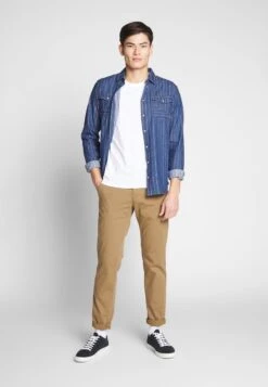 Pier One 34 Pier One -Pier One fc0637525aa84c67b66ae9c9991233d8